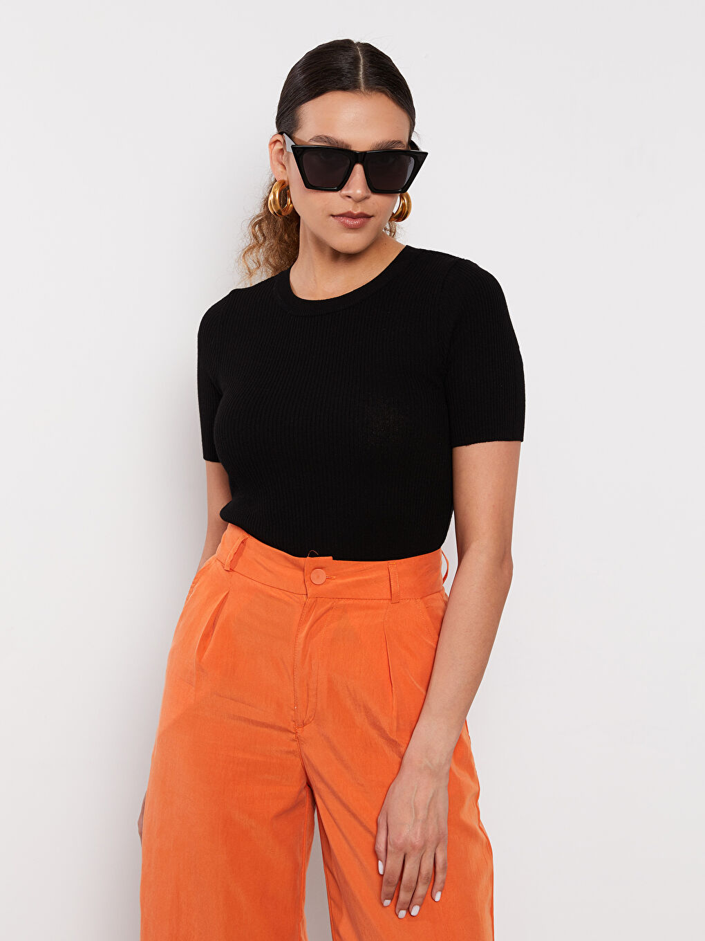 Siyah Bisiklet Yaka Düz Kısa Kollu Kadın Triko Kazak-2