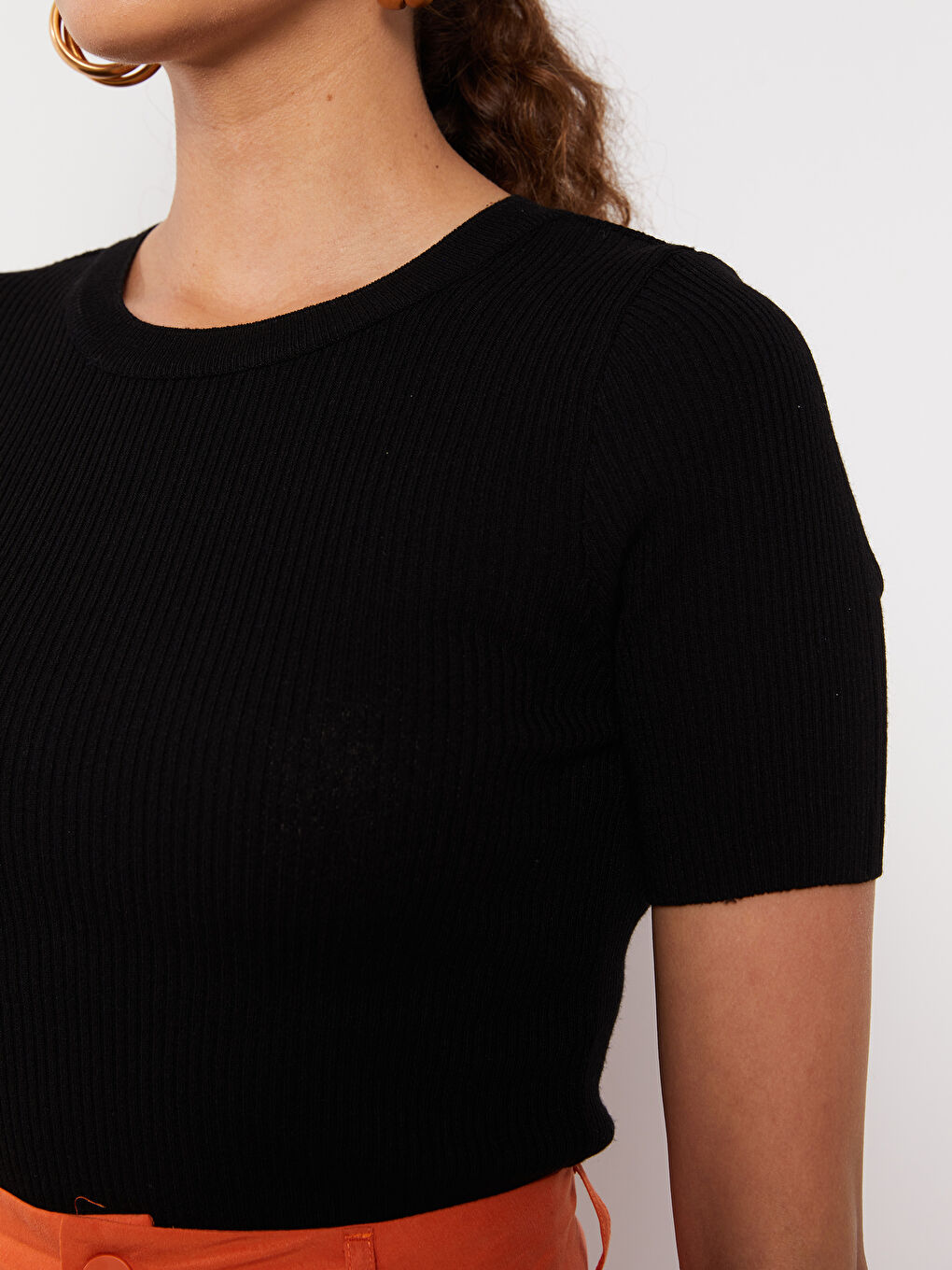 Siyah Bisiklet Yaka Düz Kısa Kollu Kadın Triko Kazak-3