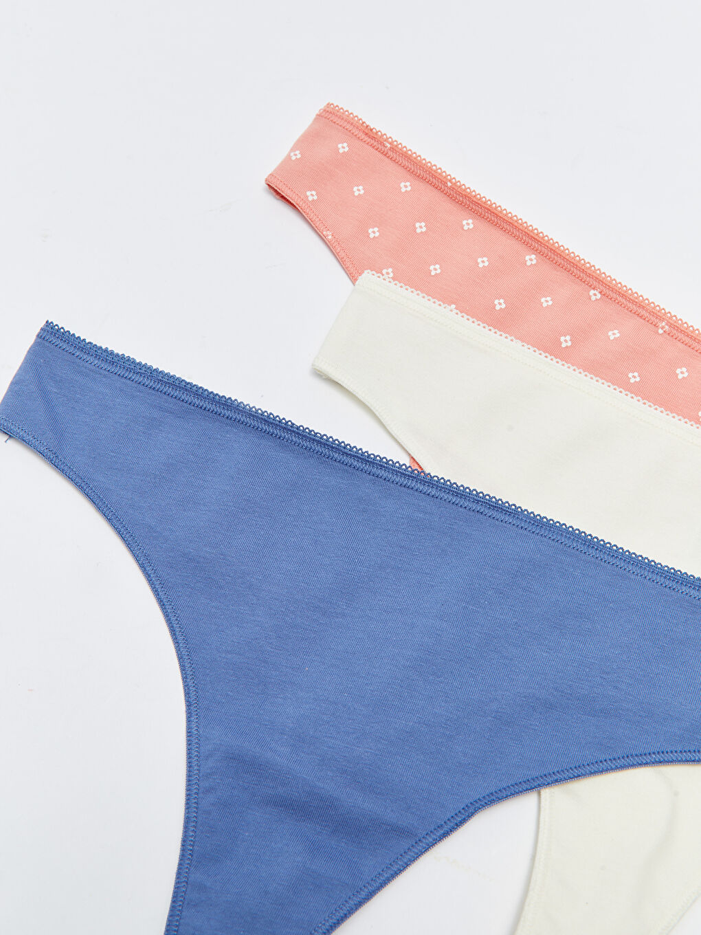 LC Waikiki Patterned Women's Thong Panties 3 Pack -W29204Z8-LR4