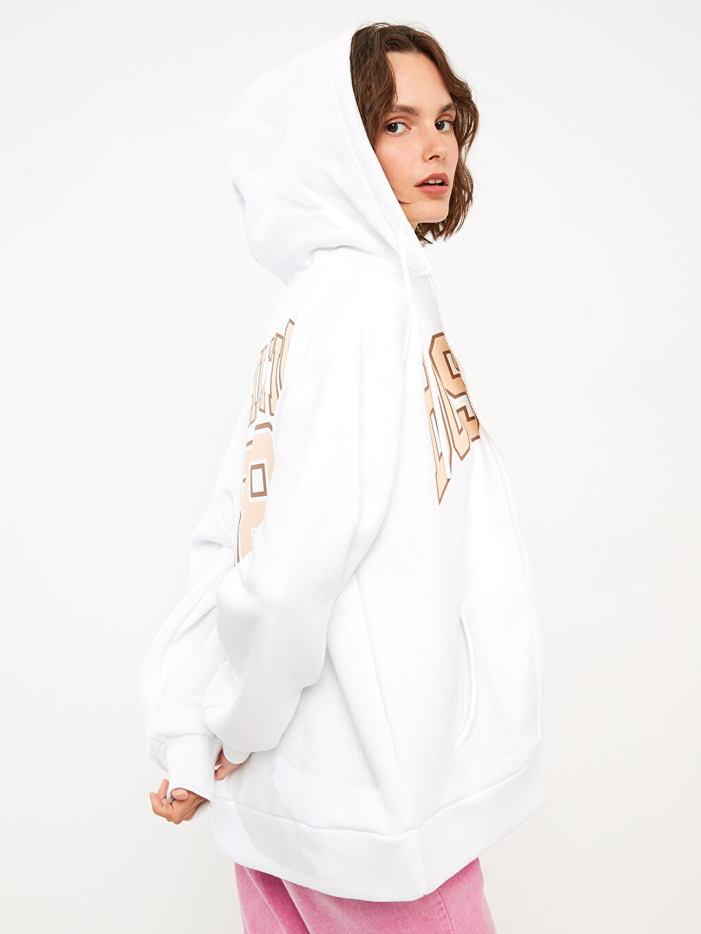 Beyaz Kapüşonlu Baskılı Uzun Kollu Kadın Hırka-2