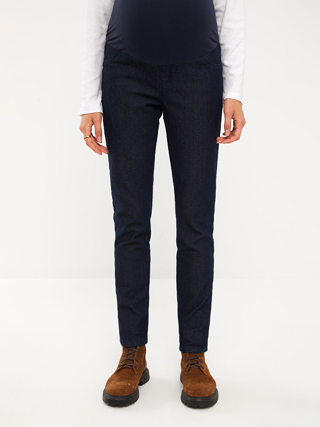 LCW Slim Fit Regular Pocket Detailed Maternity Rodeo Denim Trousers with Over-bump Waistband -W29240Z8-507