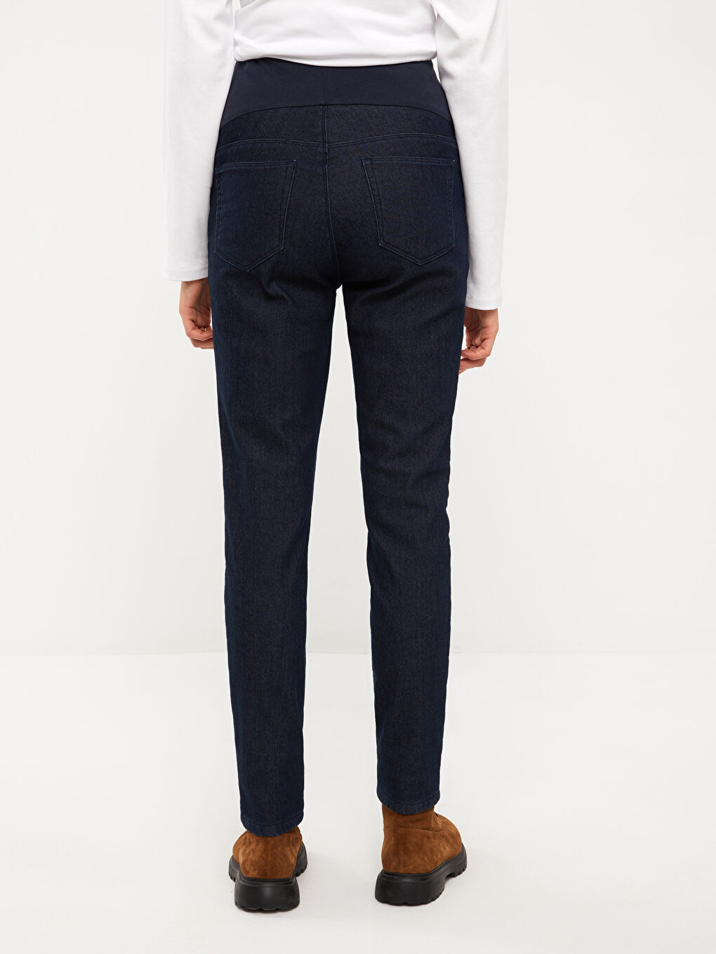 LCW Slim Fit Regular Pocket Detailed Maternity Rodeo Denim Trousers with Over-bump Waistband -W29240Z8-507