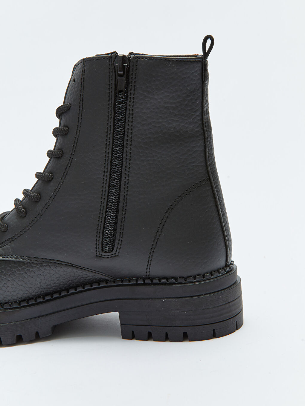 بوتات للسيدات شكل جلد-3