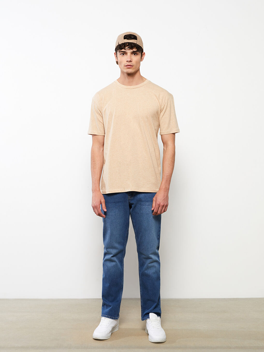 Kahverengi Yazı Nakışlı Erkek Kep Şapka-1