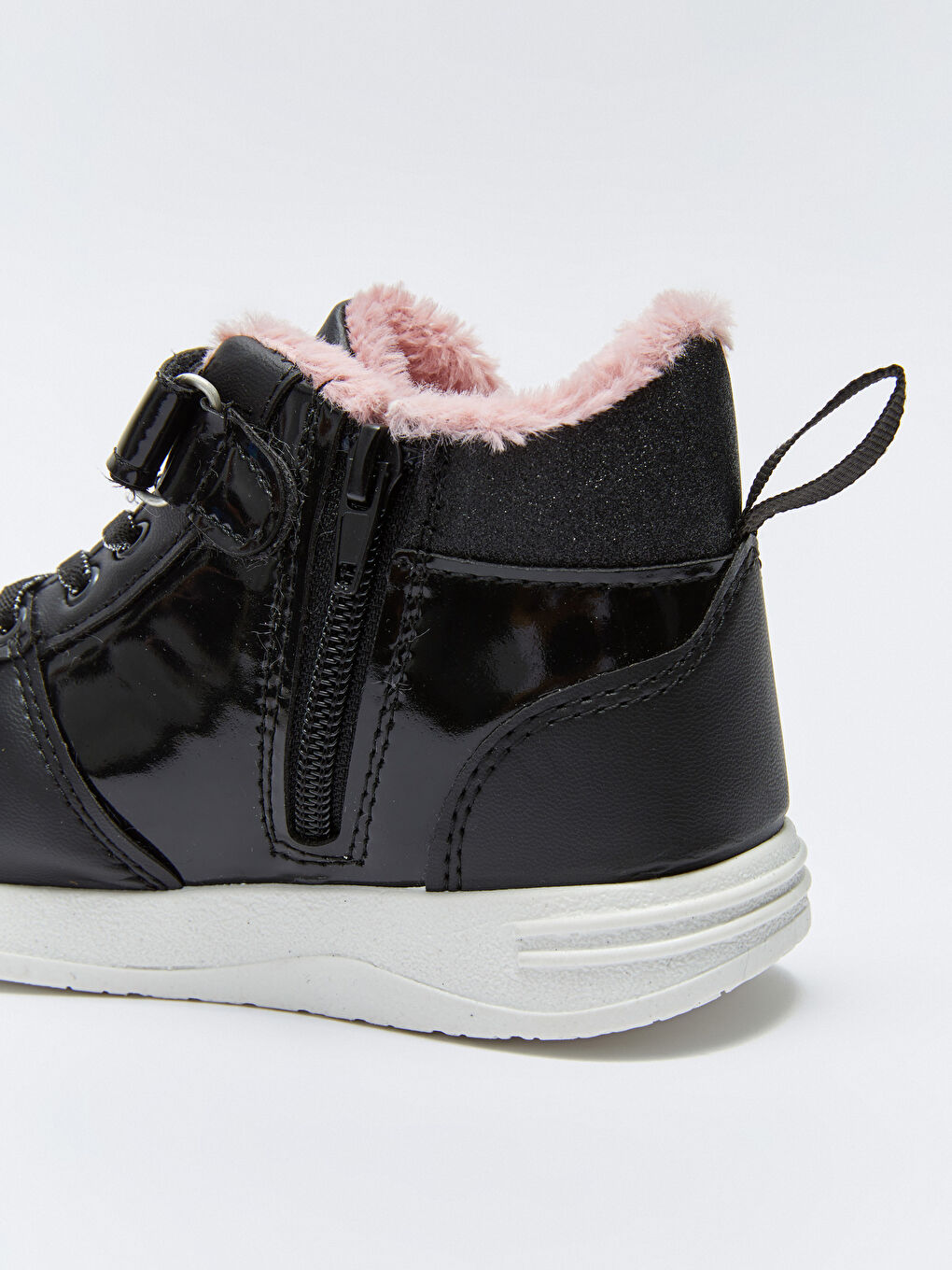 Siyah Baskılı Cırt Cırt ve Fermuar Kapamalı Kız Çocuk Bot-5