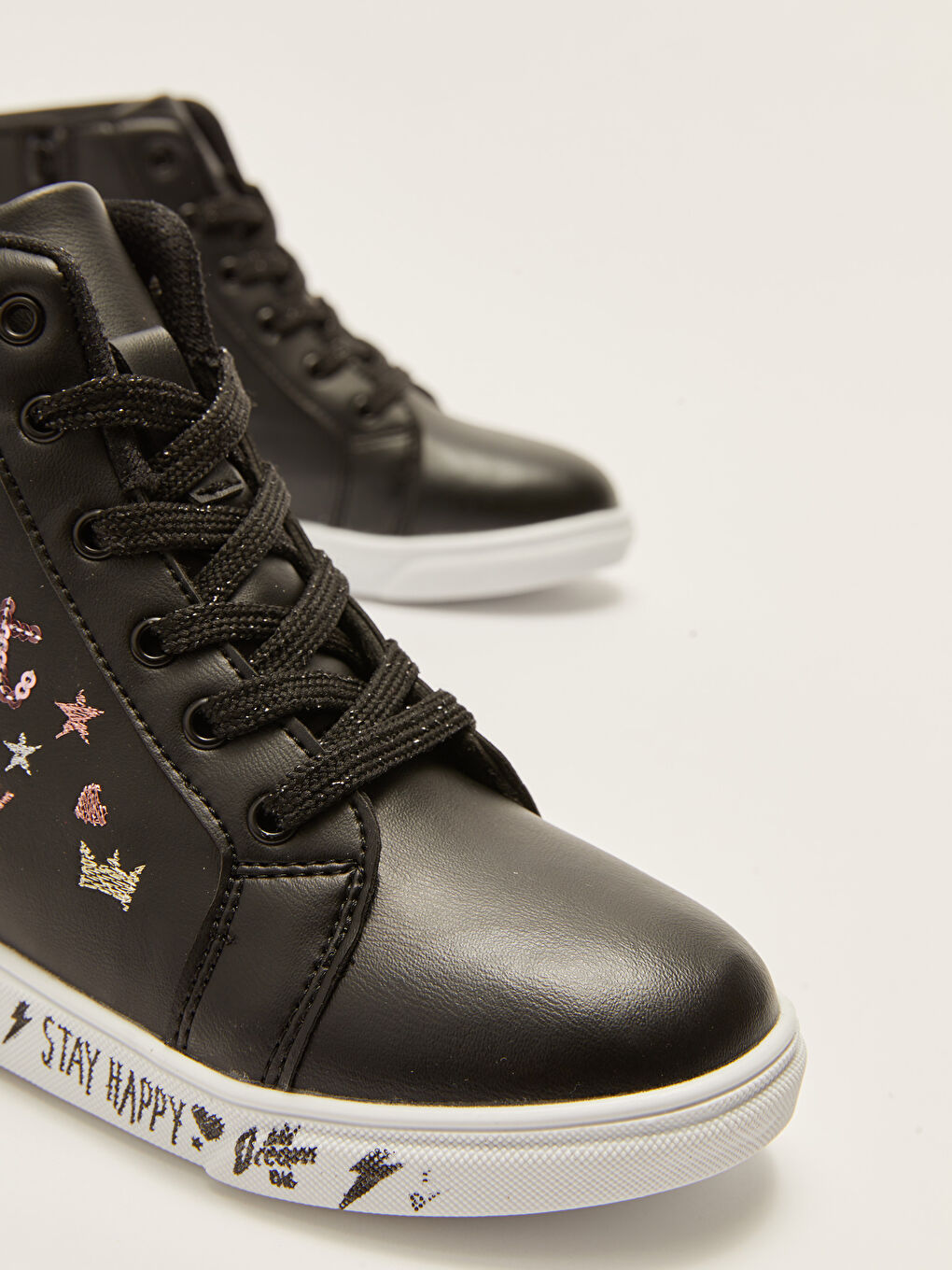 Siyah Yazı Nakışlı Kız Çocuk Bilek Boy Spor Ayakkabı-4