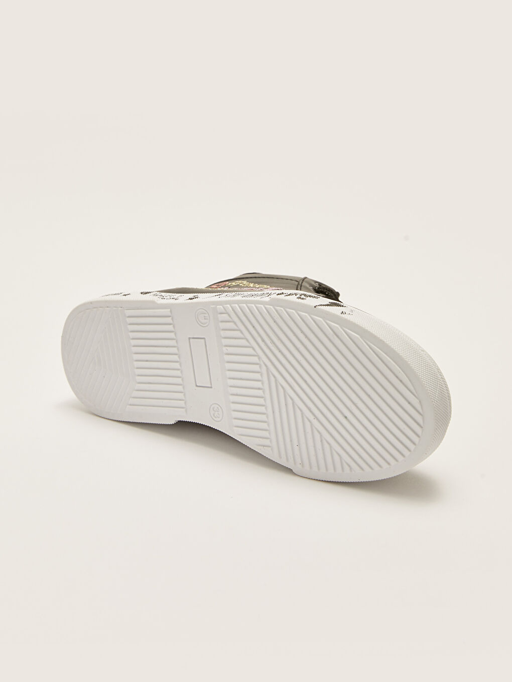 Siyah Yazı Nakışlı Kız Çocuk Bilek Boy Spor Ayakkabı-6