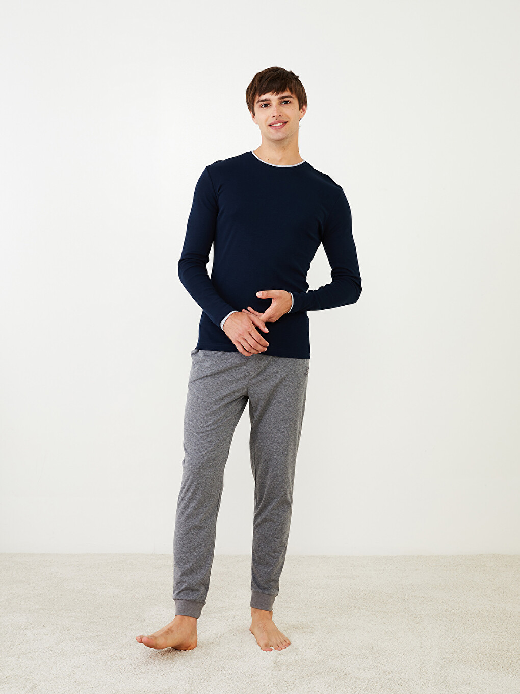 Haut de pyjama à col rond et manches longues pour hommes-2