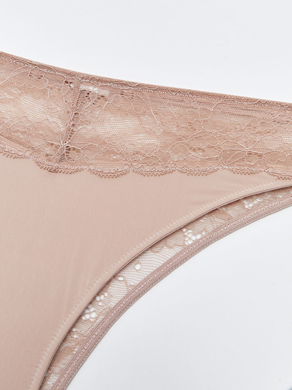 Chiloți cu Detalii din Dantelă-2