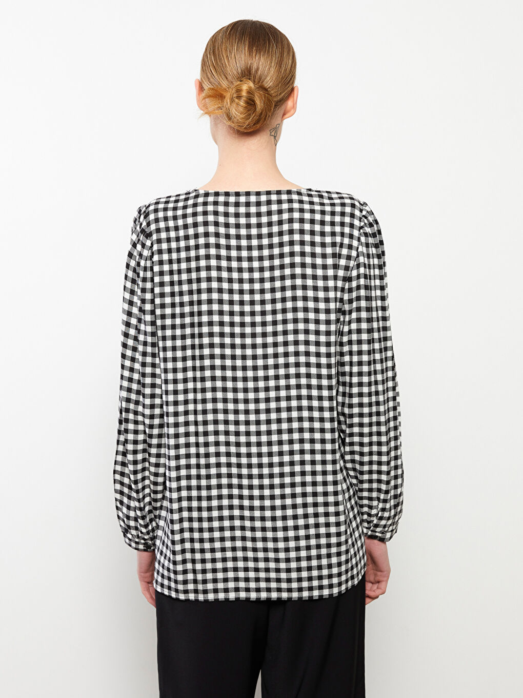 Henley Neckline Plaid Long Sleeve Gabardine Women's Blouse-4