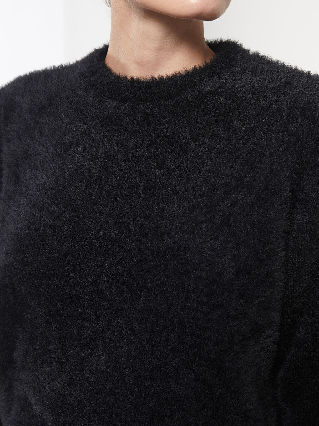 Siyah Bisiklet Yaka Düz Uzun Kollu Kadın Triko Kazak-3