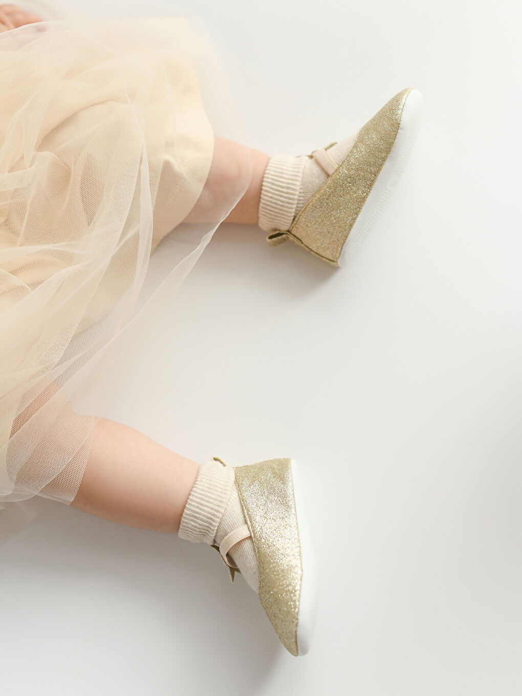 Sarı Sim Detaylı Kız Bebek Yürüme Öncesi Ayakkabı ve Saç Bandı-2