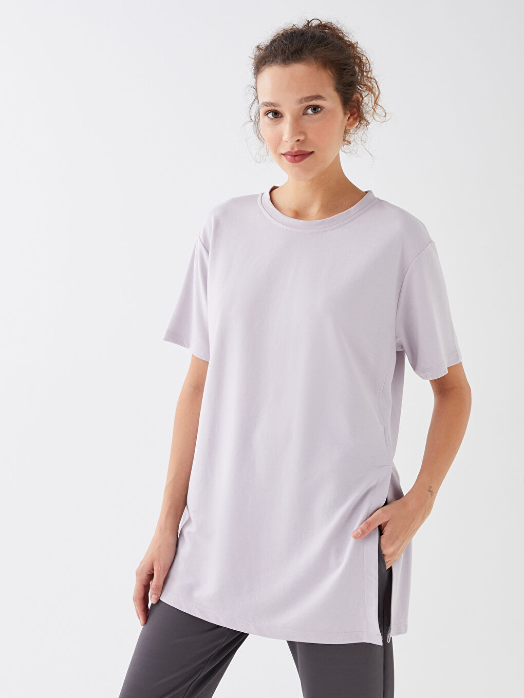 Lila Bisiklet Yaka Baskılı Kısa Kollu Kadın Spor Tişört