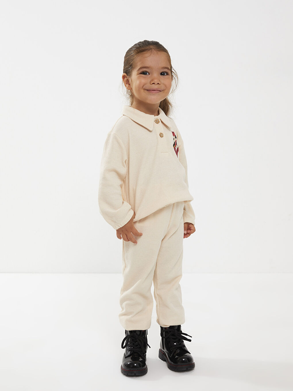 Сәби қыздарға арналған минни маус принтті былғарыға ұқсас етік