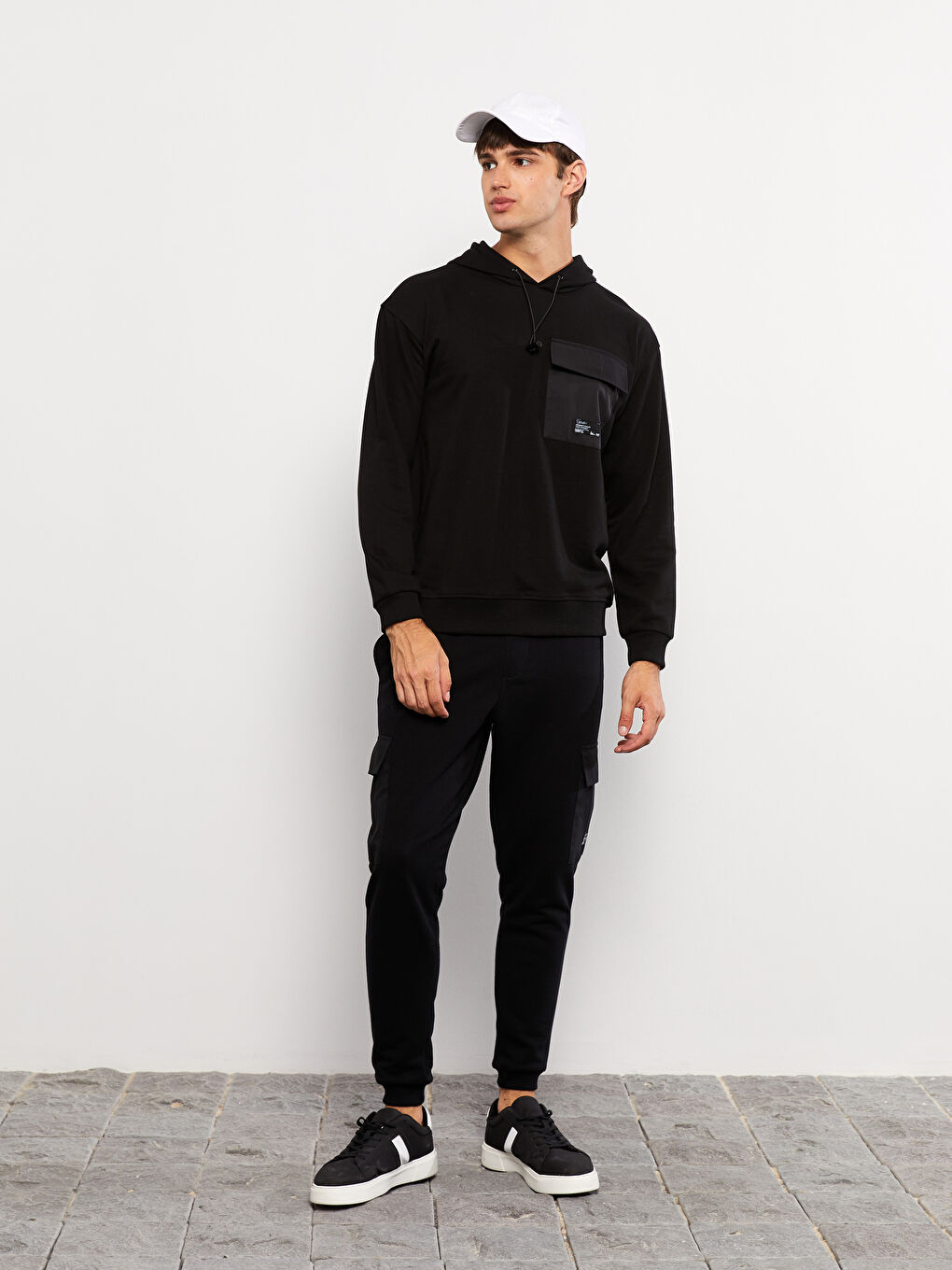 Schlank Geschnittene Herren-Jogginghose