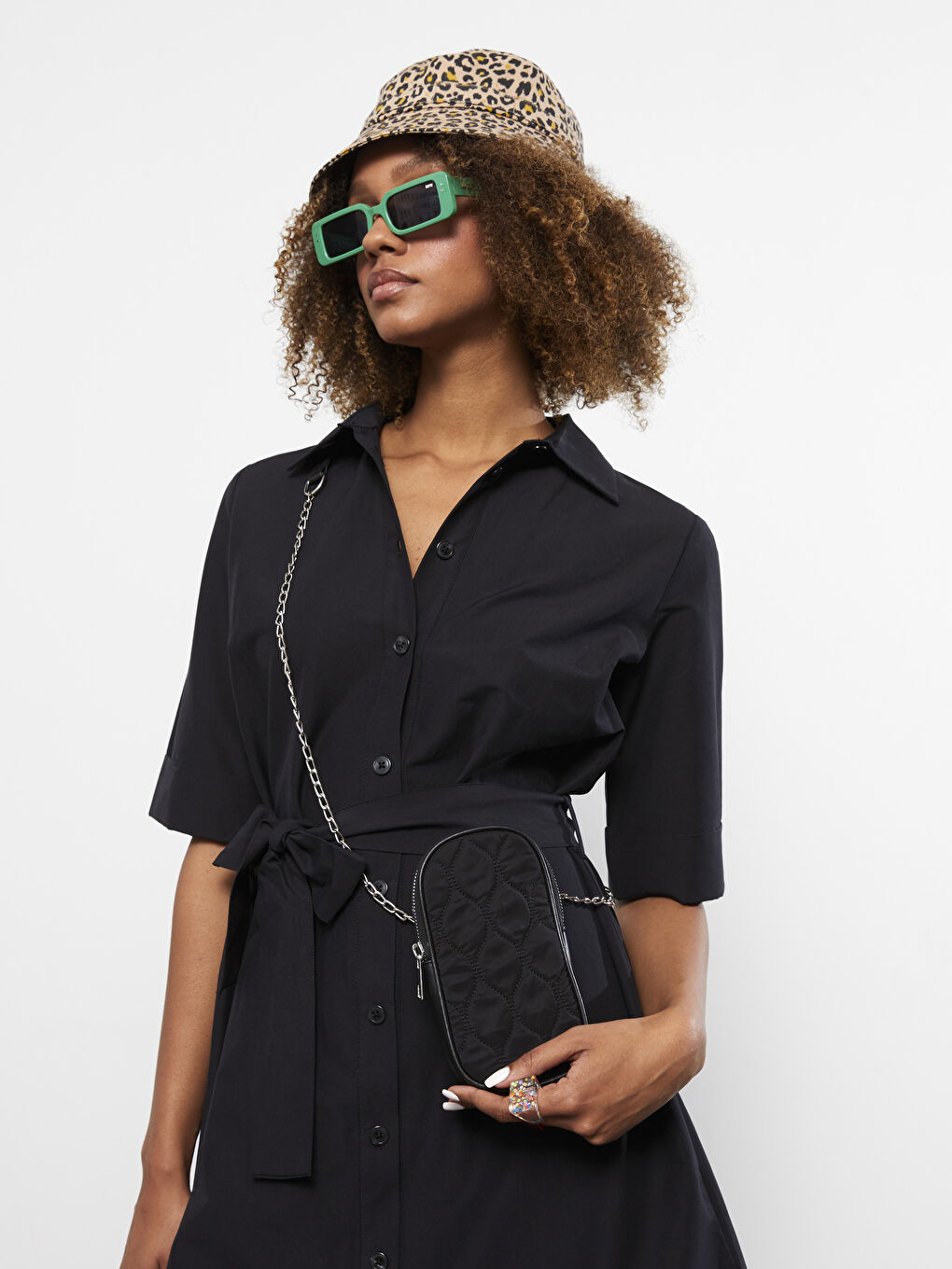 Siyah Zincir Askılı Kadın Telefon Çantası-1