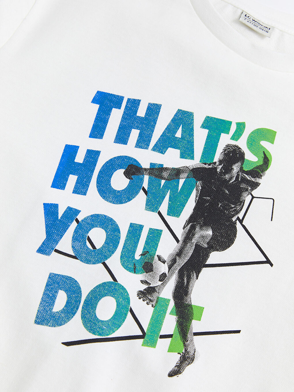 بلوزة رياضية للأولاد برقبة دائرية وكم طويل ومطبوعة-2