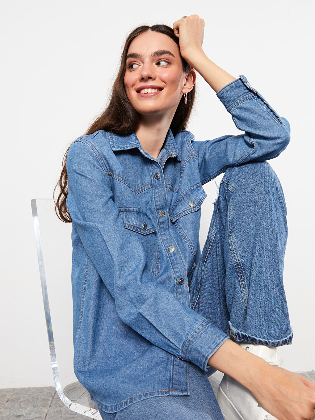 LCW Jeans Front Button Closure Straight Long Sleeve Women's Jean Shirt -W29921Z8-507