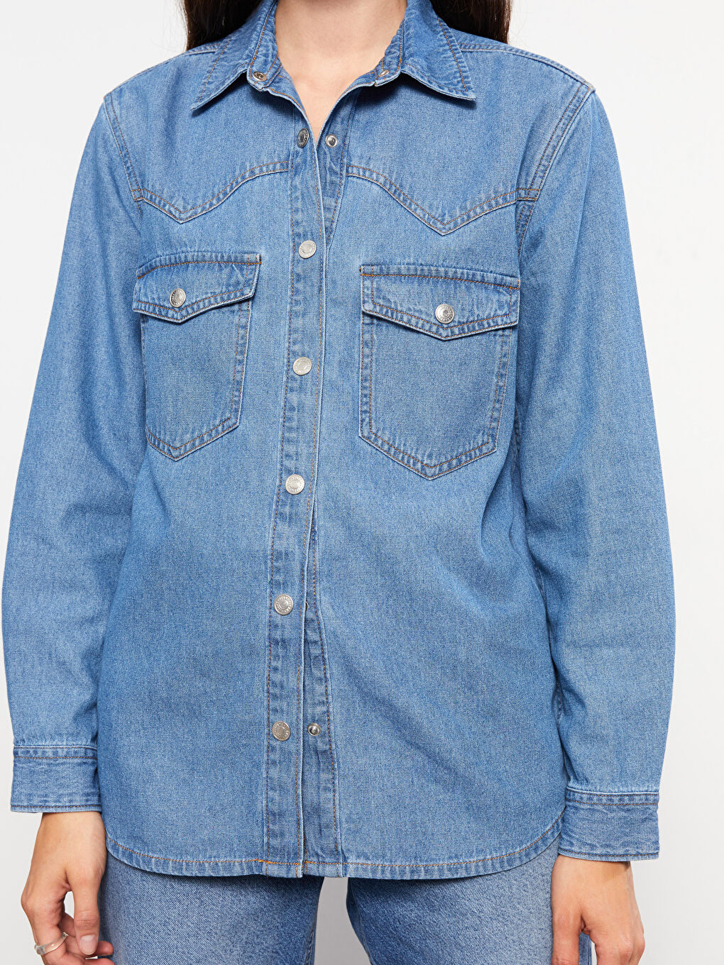 LCW Jeans Front Button Closure Straight Long Sleeve Women's Jean Shirt -W29921Z8-507