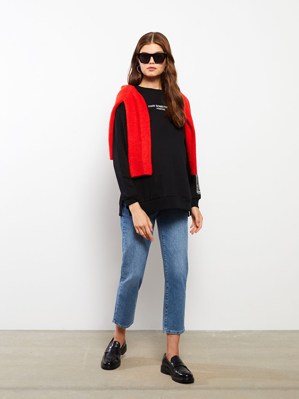 LCWAIKIKI Maternity Crew Neck Printed Long Sleeve Maternity Sweatshirt -W29991Z8-CVL