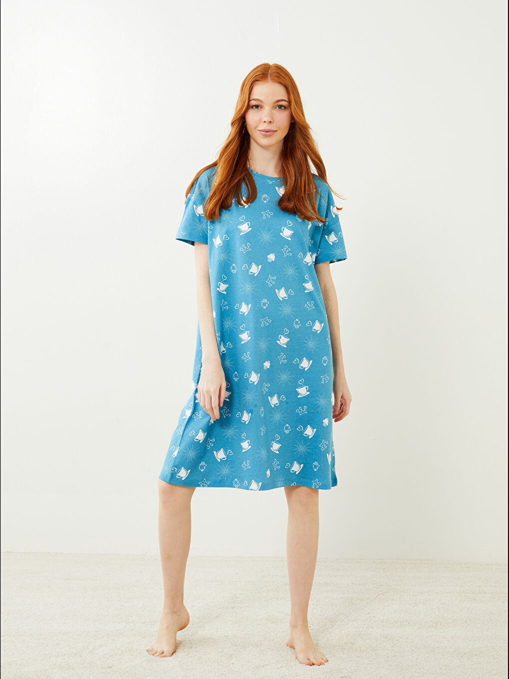 Mavi Bisiklet Yaka Desenli Kısa Kollu Pamuklu Kadın Gecelik-1