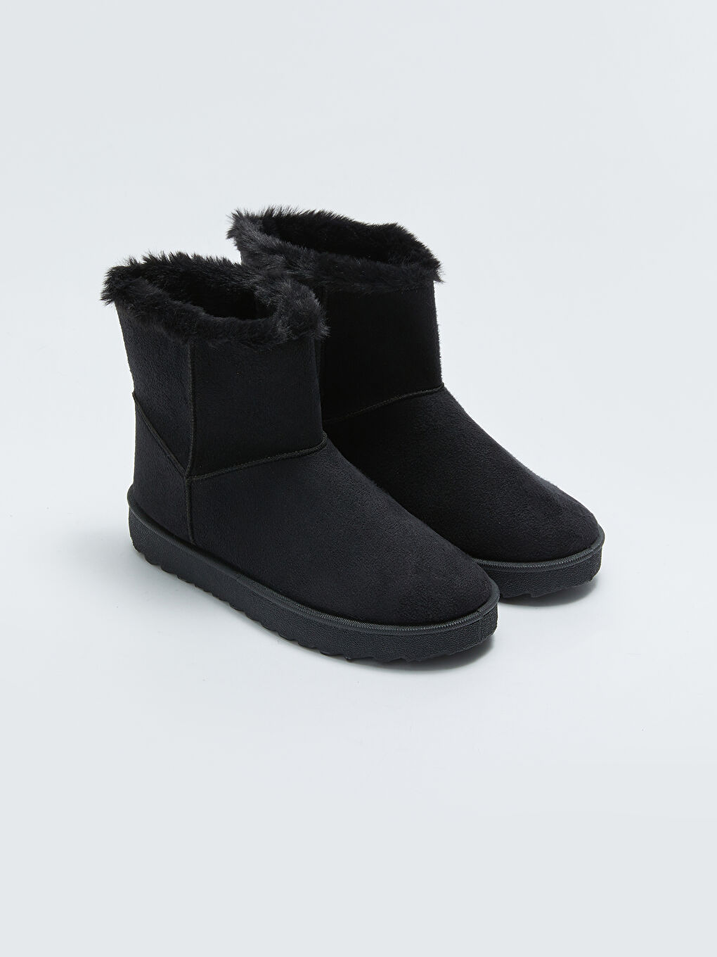 Siyah Pelüş Detaylı Kadın Bot