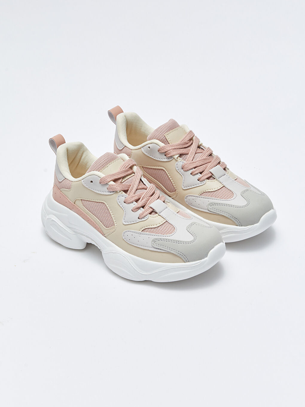 LCW STEPS Bağcıklı File Detaylı Kadın Aktif Spor Ayakkabı