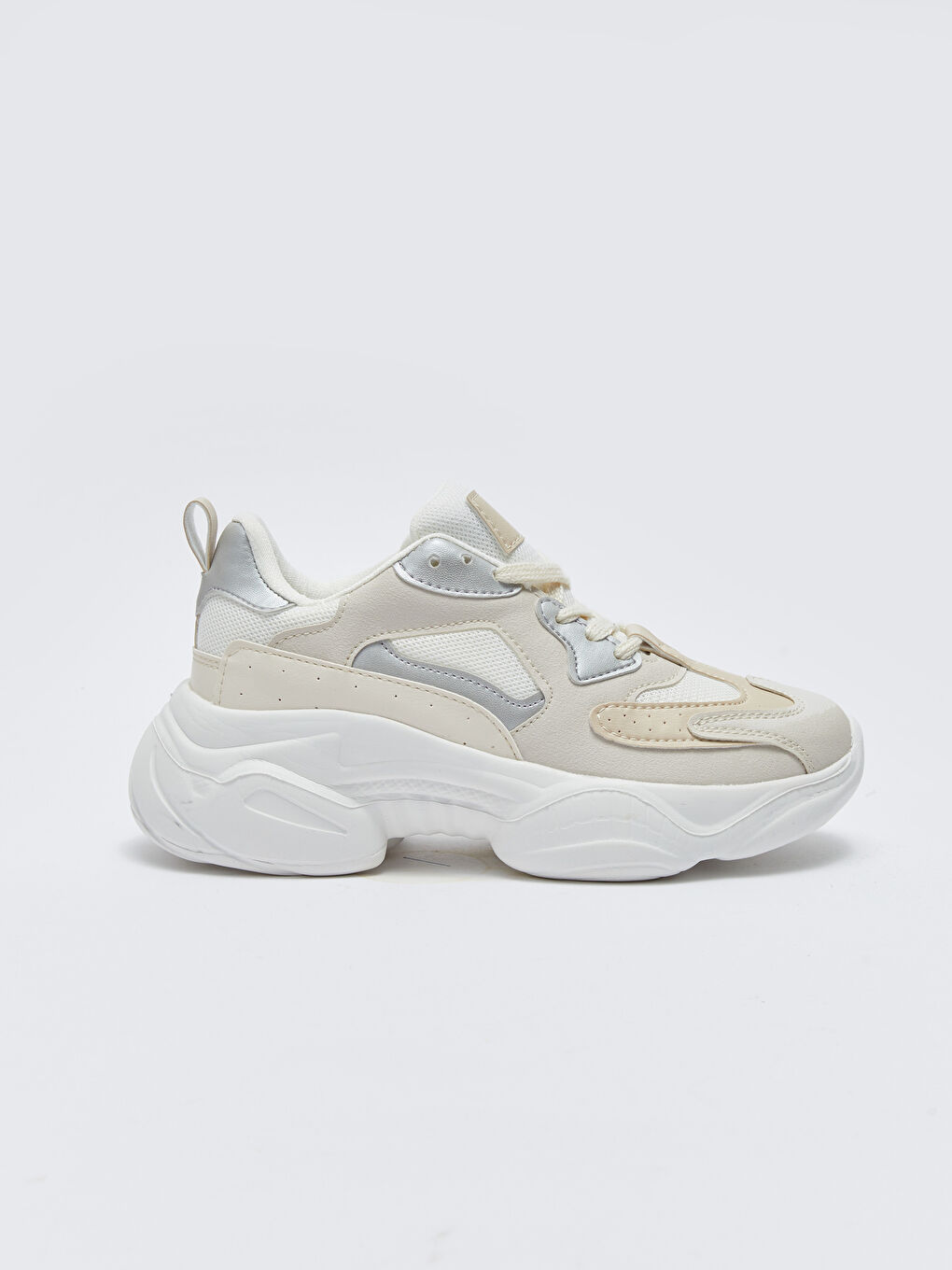 Ekru Bağcıklı File Detaylı Kadın Aktif Spor Ayakkabı-1