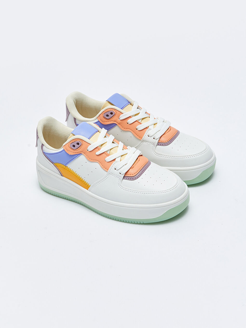 Ekru Bağcıklı Renk Bloklu Kadın Spor Ayakkabı