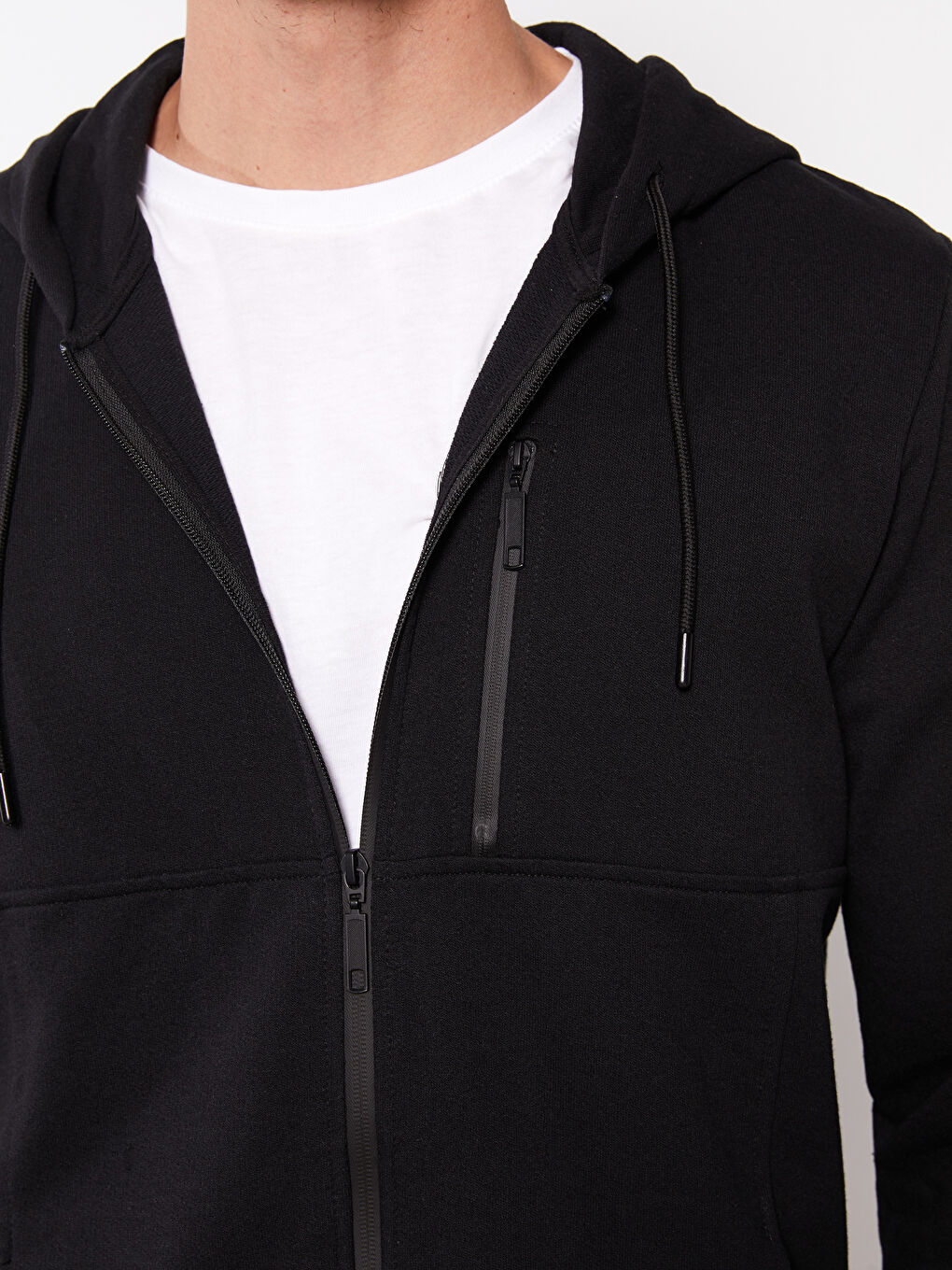 Siyah Standart Kalıp Kapüşonlu Erkek Spor Hırka-3