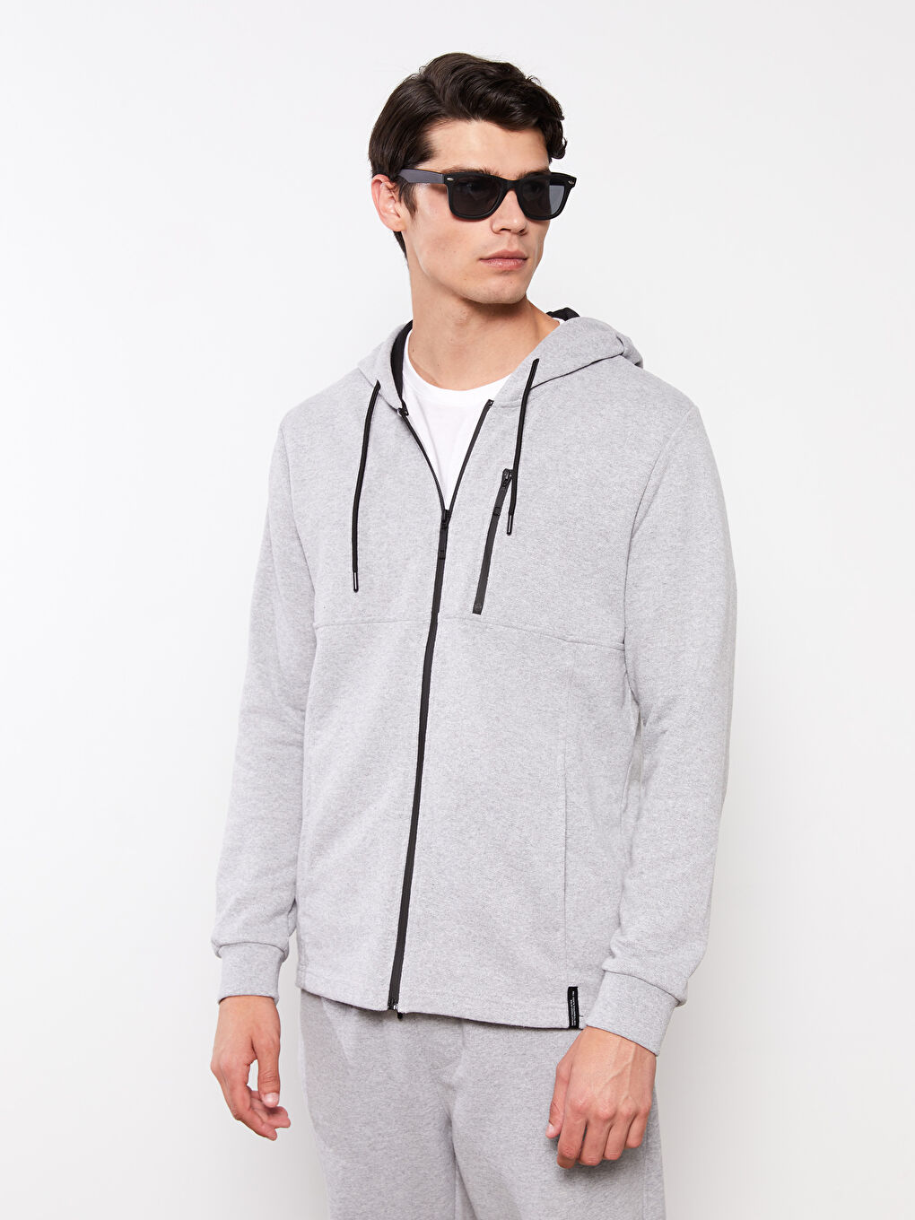 Gri Standart Kalıp Kapüşonlu Erkek Spor Hırka-1