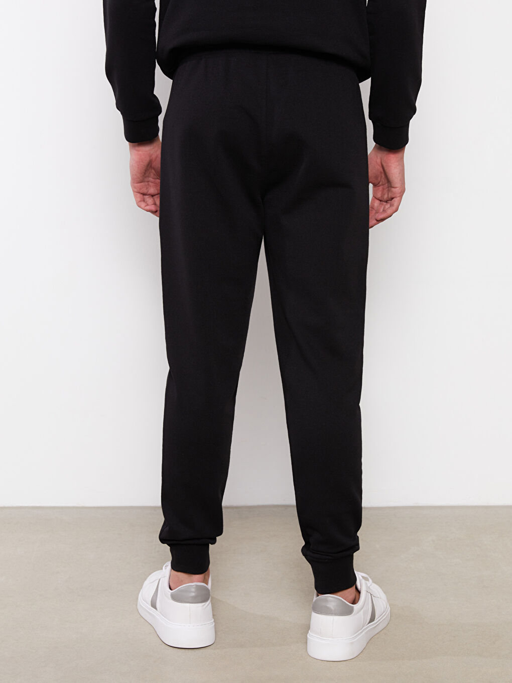 Standard Fit Men's Jogger Sweatpants-4