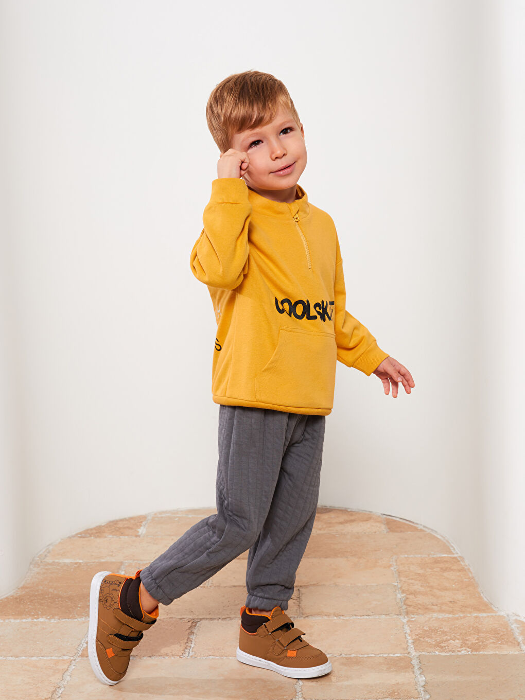 High Collar Printed Baby Boy Sweatshirt and Trousers 2-Pack Set-1