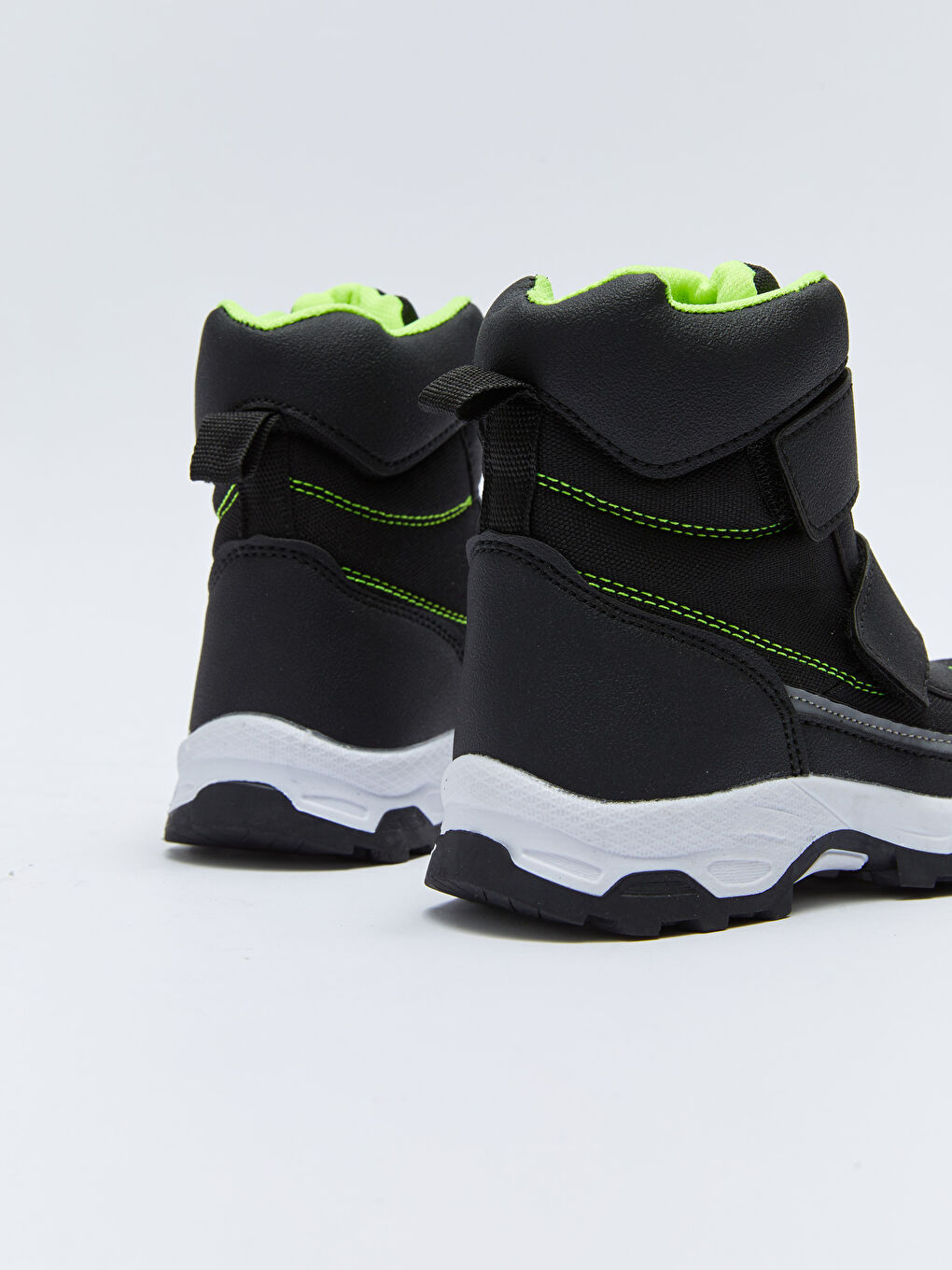 Siyah Cırt Cırtlı Erkek Çocuk Kar Botu-2