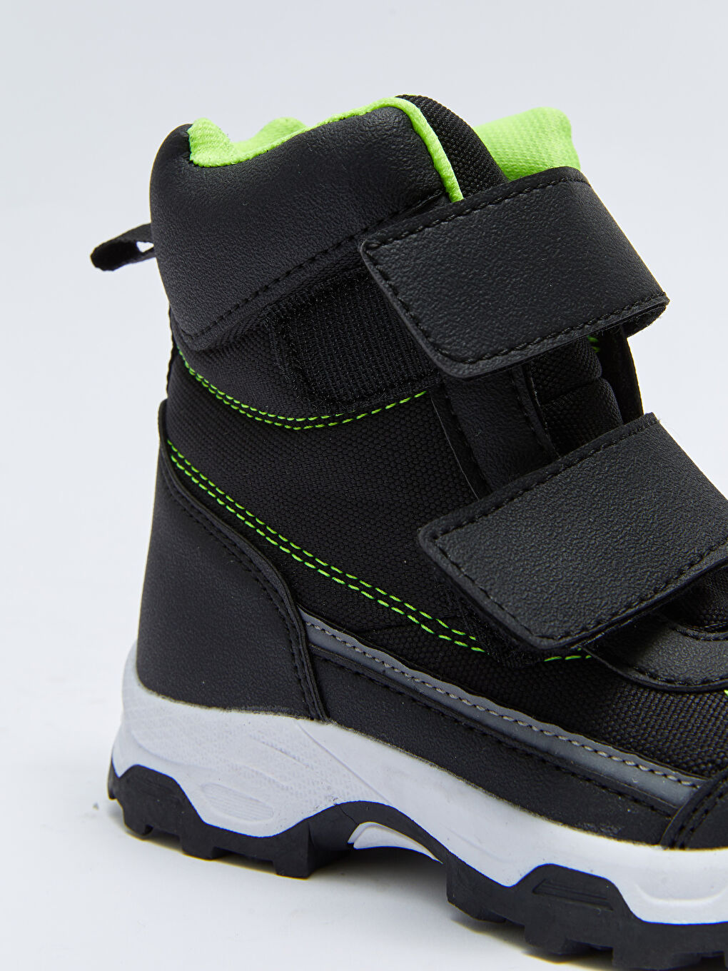 Siyah Cırt Cırtlı Erkek Çocuk Kar Botu-5