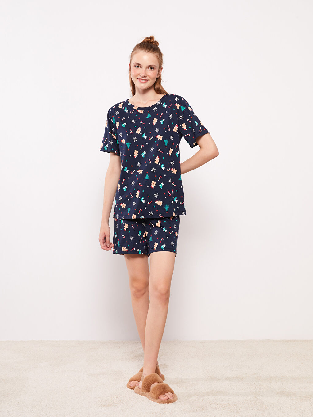 Lacivert Bisiklet Yaka Yılbaşı Temalı Kısa Kollu Pamuklu Kadın Pijama Takımı-2
