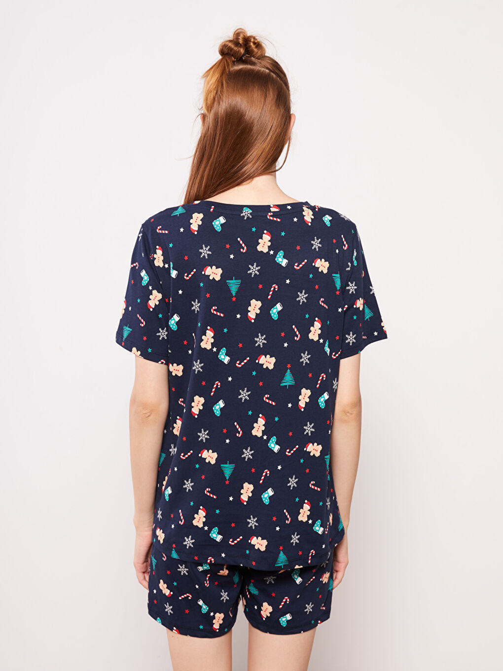 Lacivert Bisiklet Yaka Yılbaşı Temalı Kısa Kollu Pamuklu Kadın Pijama Takımı-4