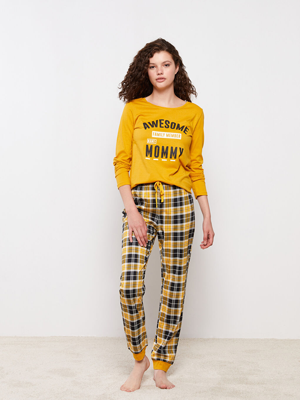 Sarı Bisiklet Yaka Baskılı Uzun Kollu Kadın Pijama Takımı-3