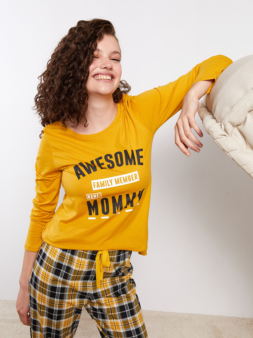 Sarı Bisiklet Yaka Baskılı Uzun Kollu Kadın Pijama Takımı-7