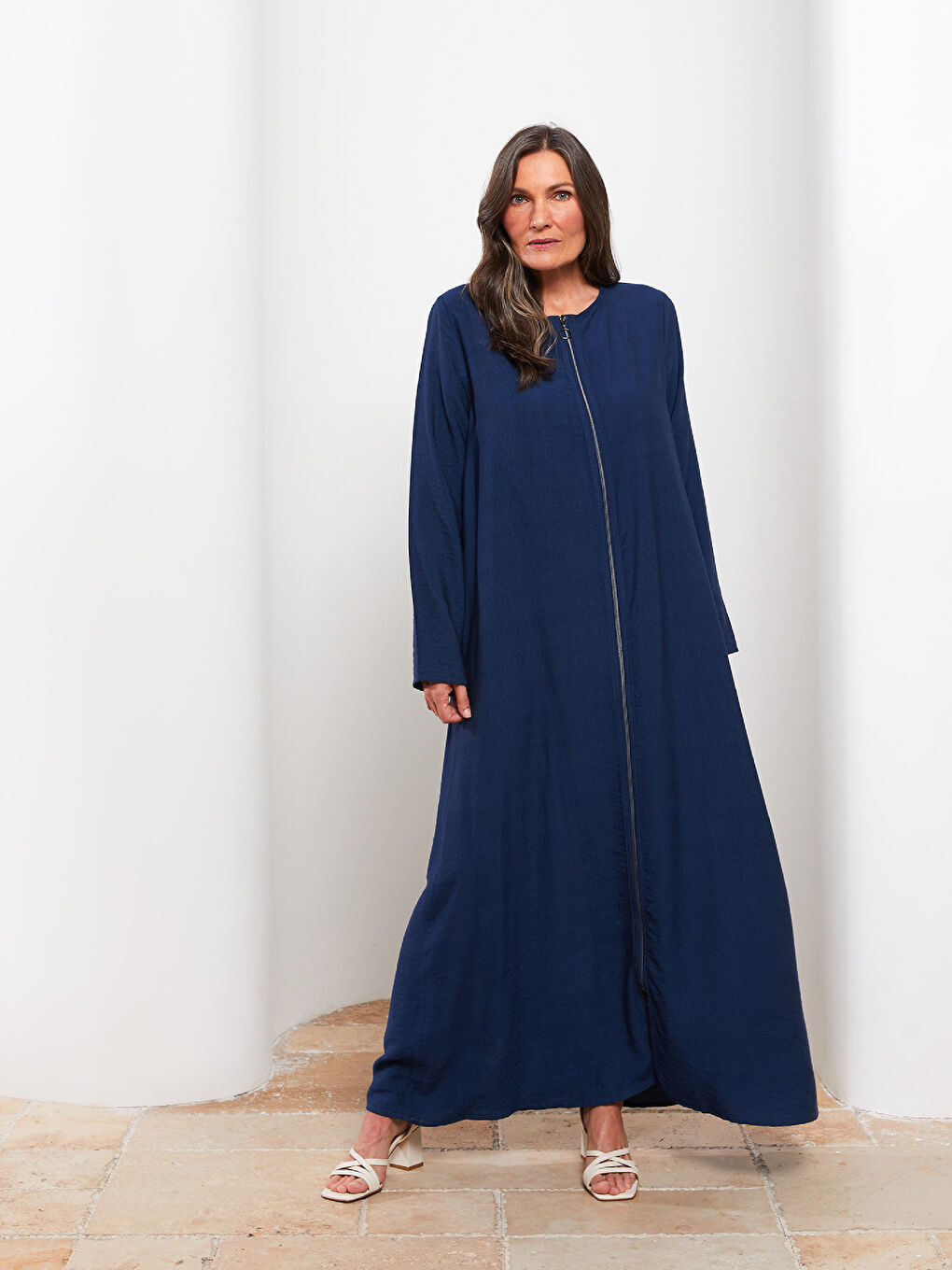 Lacivert Bisiklet Yaka Düz Uzun Kollu A Kesim Kadın Ferace