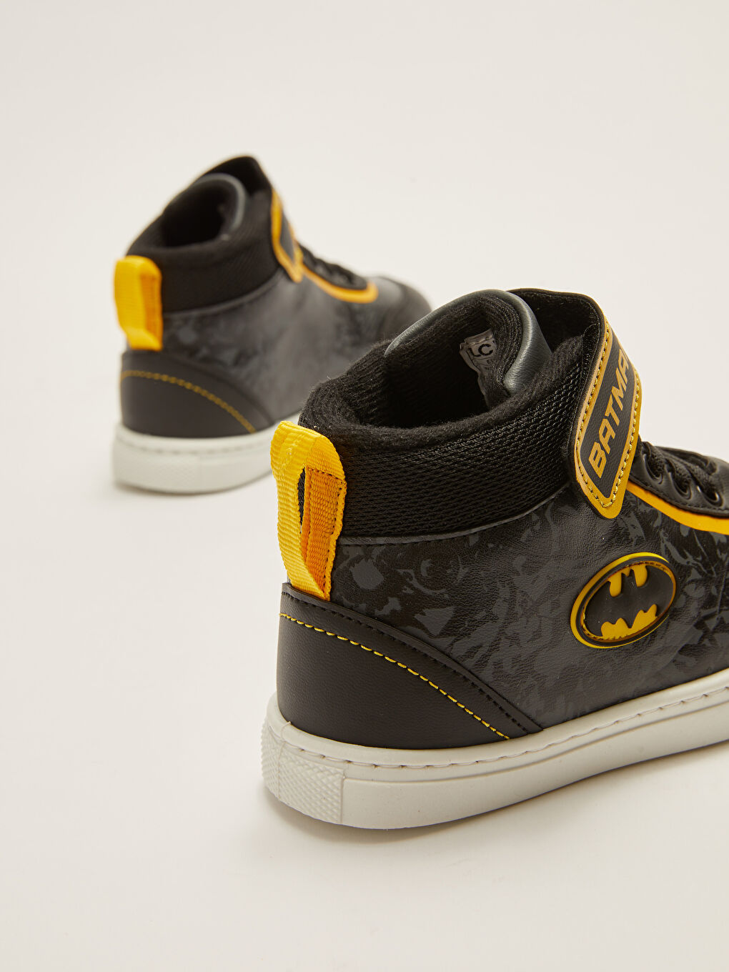 أحذية رياضية أولاد باتمان برباط وشريط لاصق-4