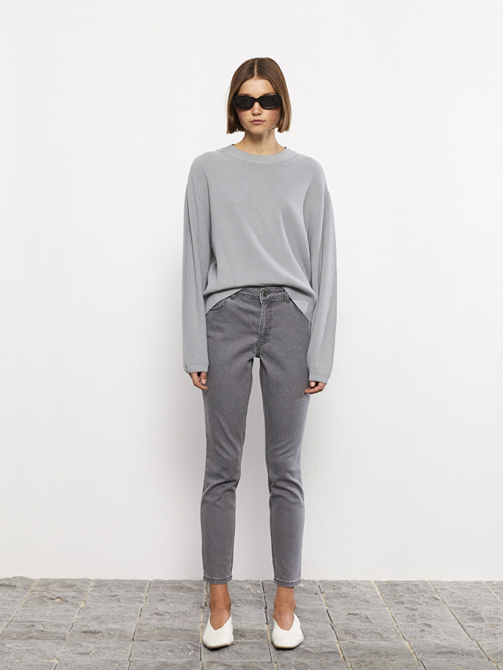 Women's Normal Waist Mercury Skinny Fit Straight Jean Pants