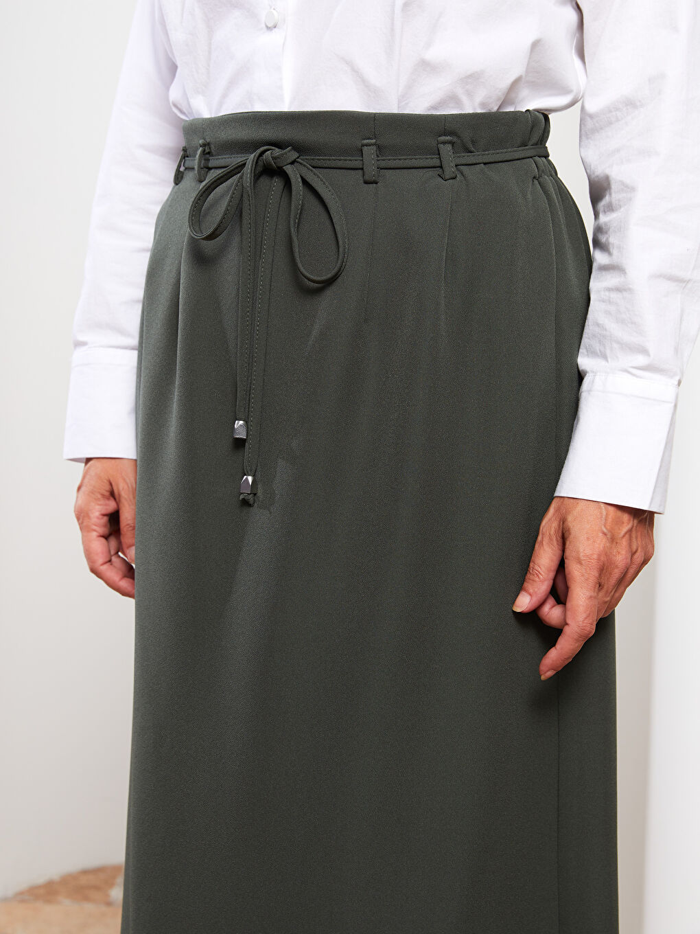 Elastic Waist Straight A-Line Gabardine Women's Skirt-4
