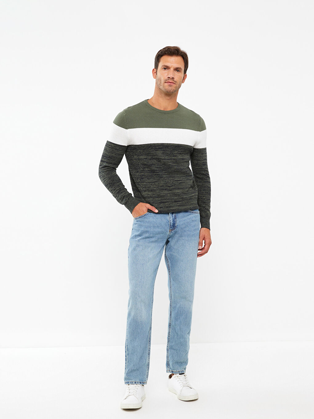 Crew Neck Long Sleeve Color Block Men's Knitwear Sweater-1