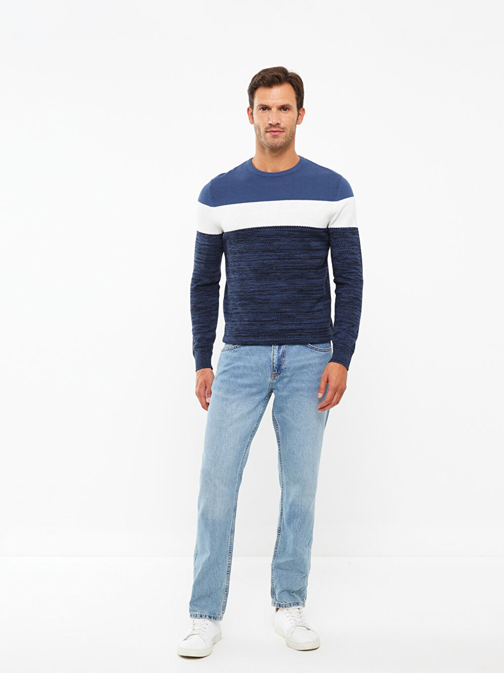 Crew Neck Long Sleeve Color Block Men's Knitwear Sweater-1