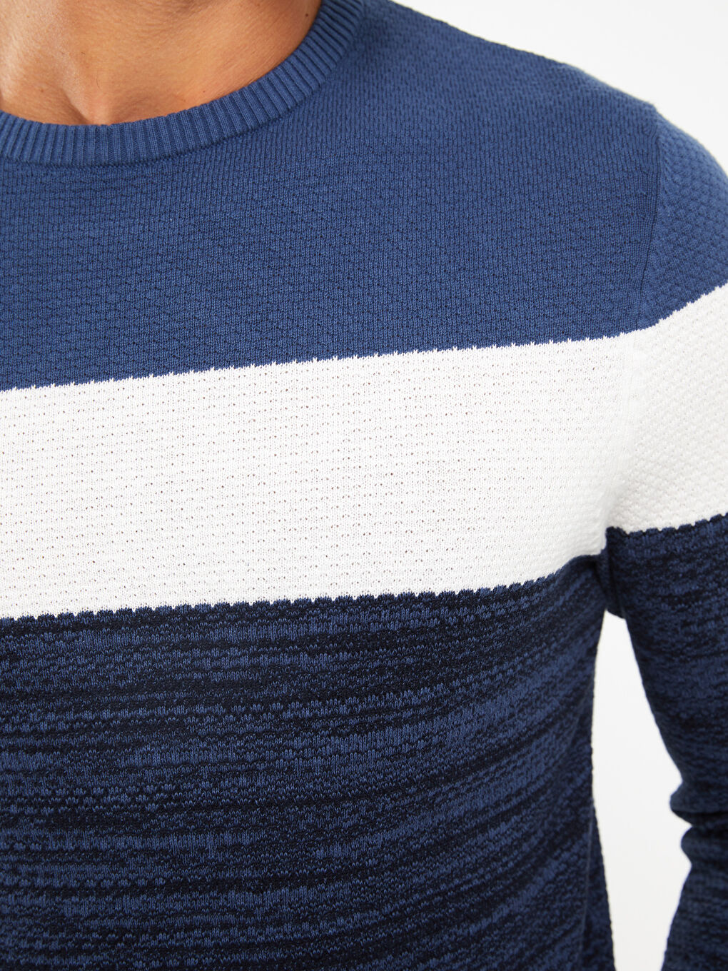 Crew Neck Long Sleeve Color Block Men's Knitwear Sweater-3