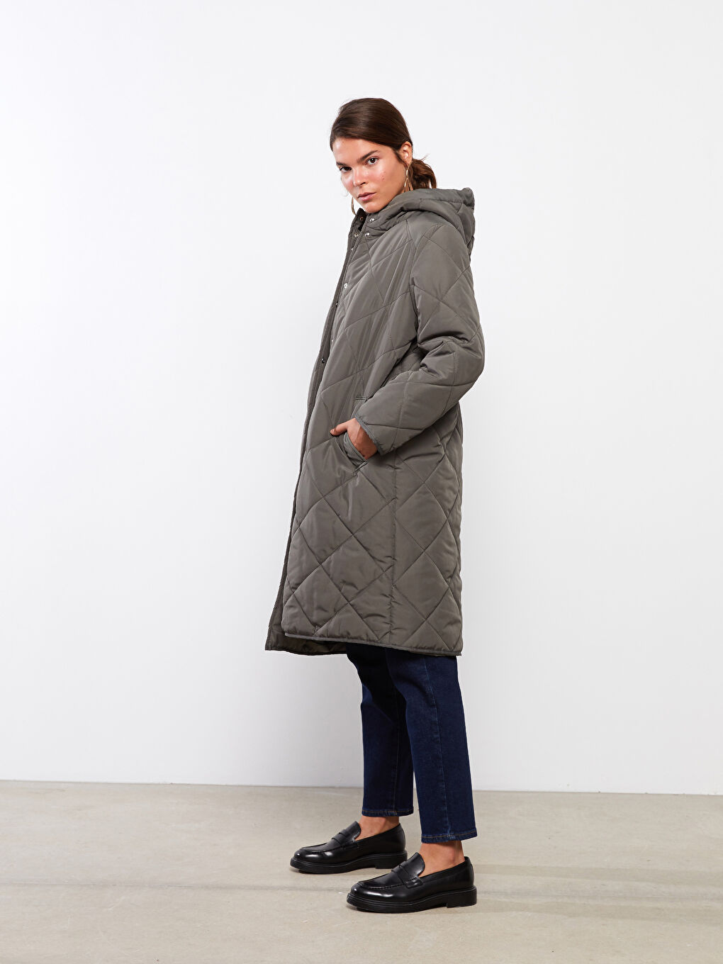 Haki Kapüşonlu Kapitone Kadın Şişme Mont-2