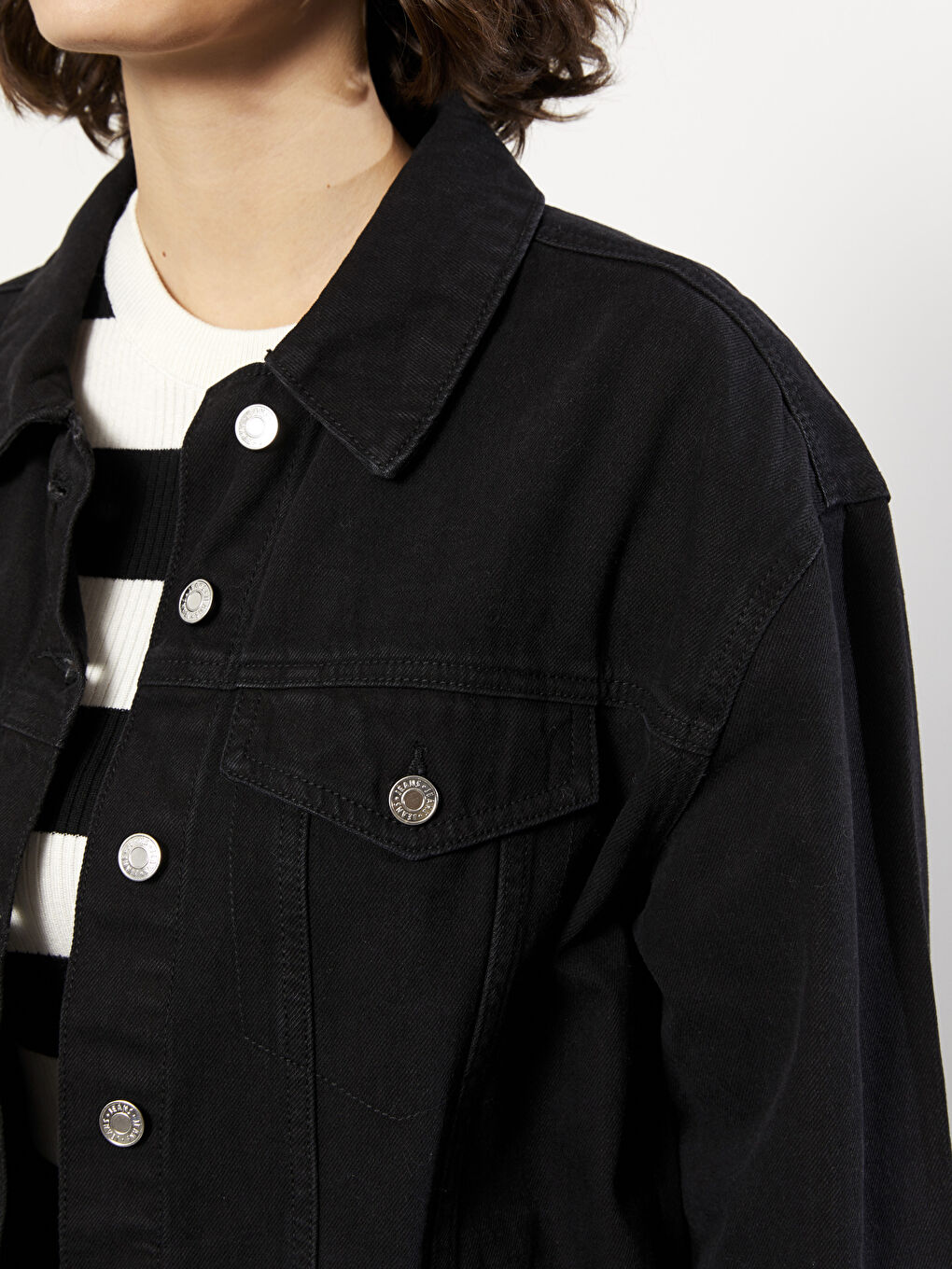 LCW Jeans Μπουφάν Τζιν Ροντέο με Κανονικό Λαιμό και Μακρυμάνικο για Γυναίκες -W2AE91Z8-327