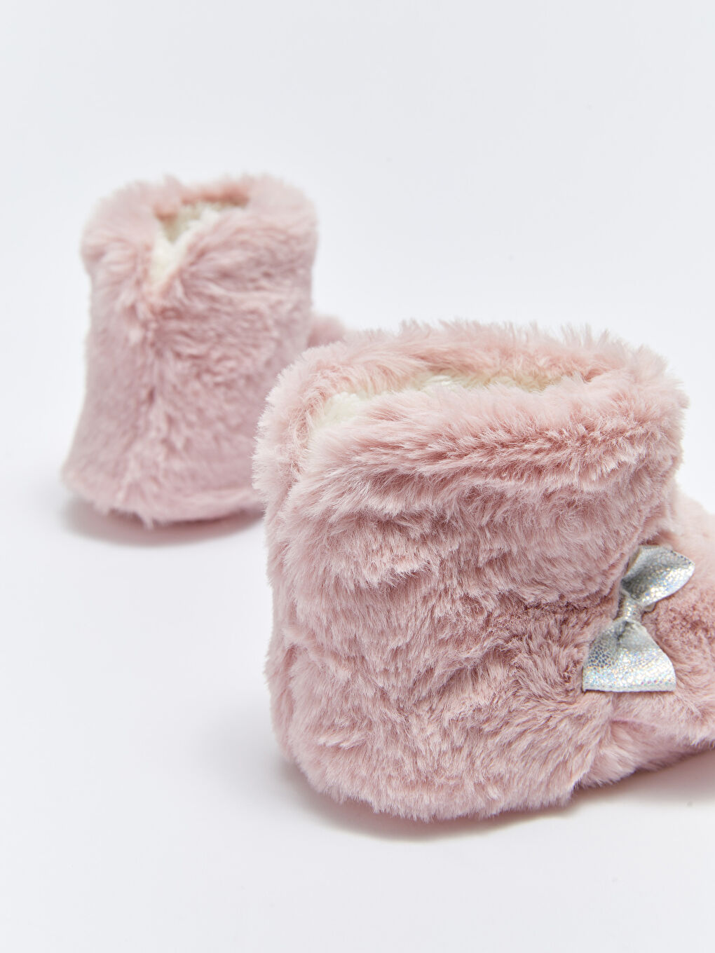 Pembe 3D Aplike Detaylı Pelüş Kız Bebek Ev Botu-4