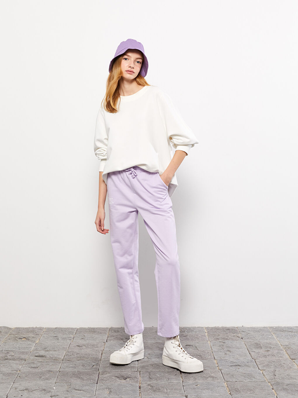 Elasticated Waist Printed Women's Sweatpants-1